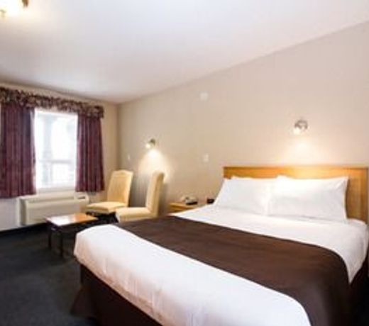 West Country Inn