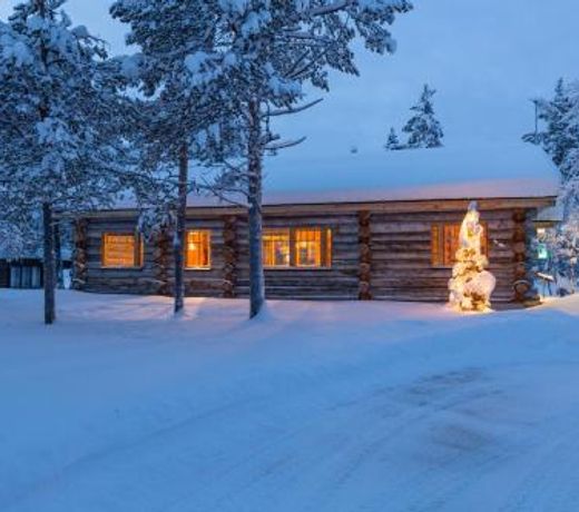 Kuukkeli Log Houses Villa Aurora "Pupula"