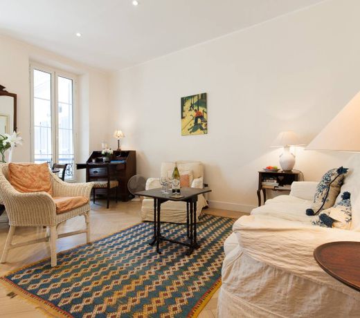 Cannes Central Apartment