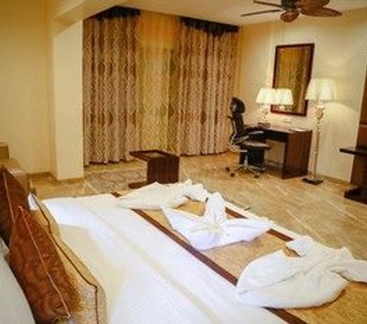 FabHotel Prime Sarala Crown Calangute Beach - Fully Vaccinated Staff