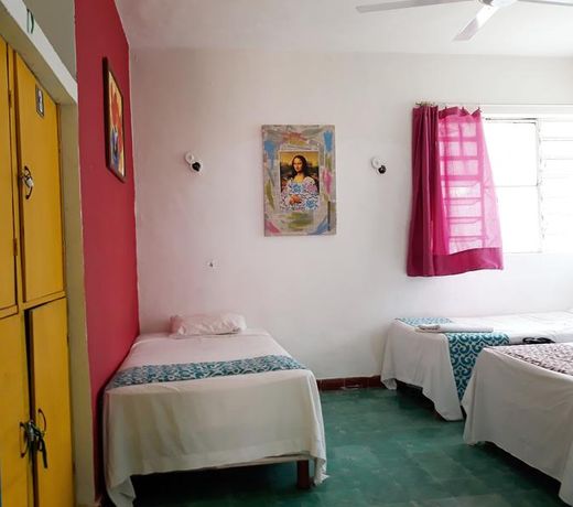 Hostal Guacamayas