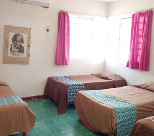 Hostal Guacamayas