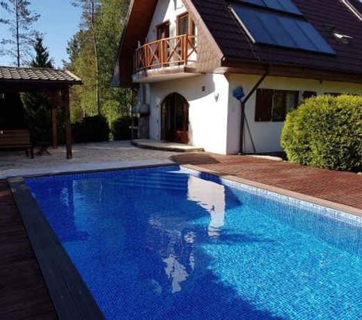 WIGWAM Dom z basenem na Kaszubach