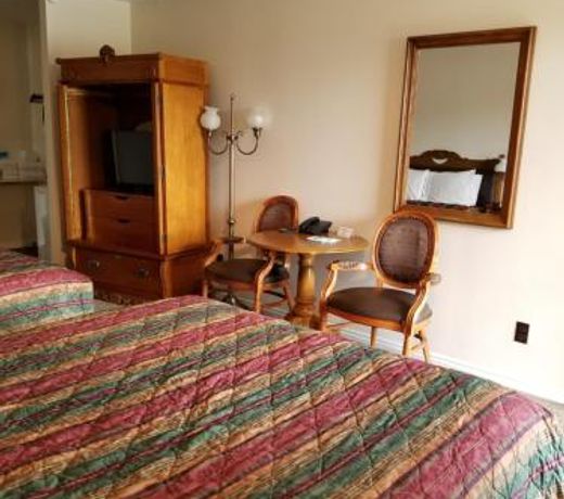 Plaza Motel