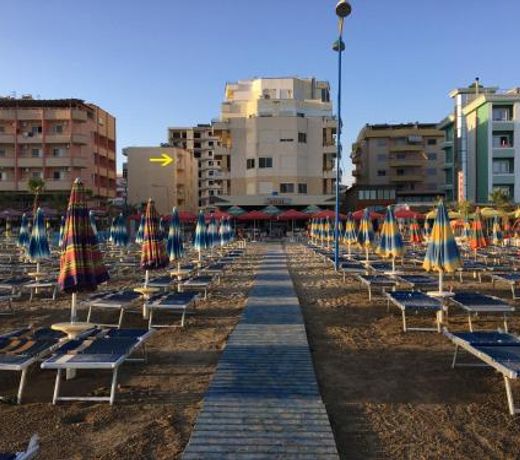 1 Bedroom Apartment with Fast Internet and Sea View Balcony in Durres