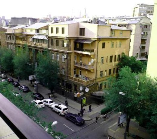 Apartment on Tumanyan street,19