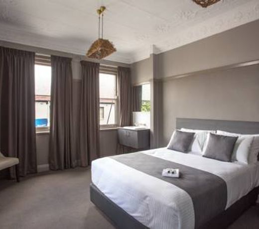 Nags Head Hotel