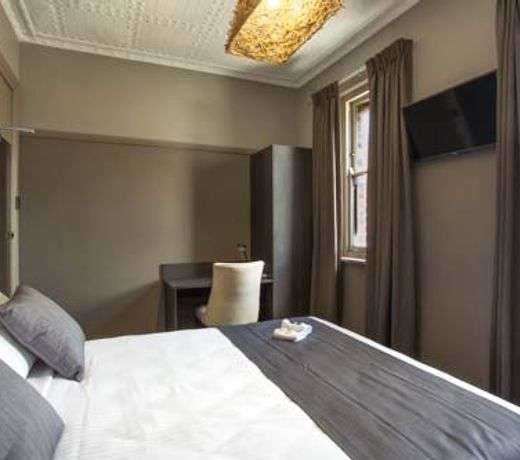 Nags Head Hotel