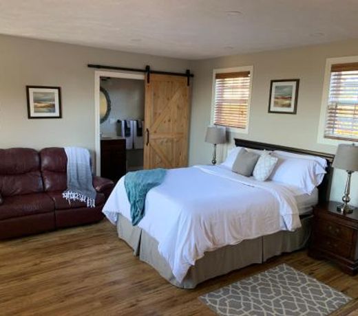 Alma Shore Lane Suites & Cottages