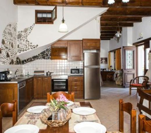 Pericles Beach Villa