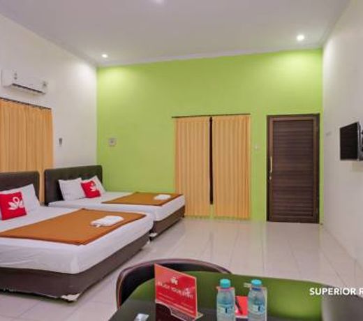 ZEN Rooms B Walk Batu