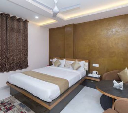 OYO 9909 The Saad Hotel