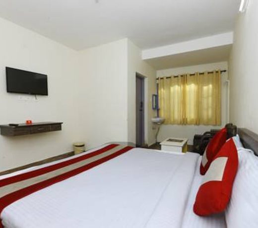 FabHotel Abirami Residency