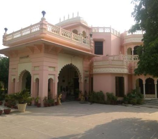 Savrupson Heritage Home
