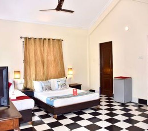 OYO 9522 Hotel Villa Fatima Comforts