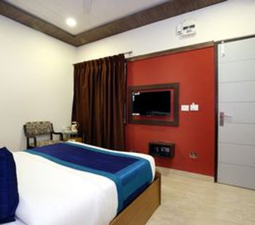 OYO 9822 Hotel Seven