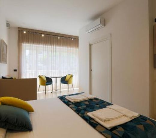 DaVinci Relais