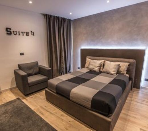 SUITE 11 NEAR DUOMO