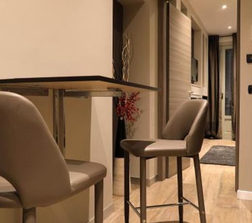 SUITE 11 NEAR DUOMO