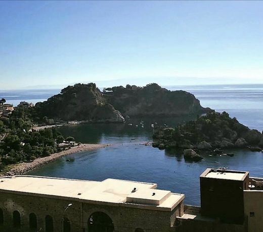 Taormina Beach