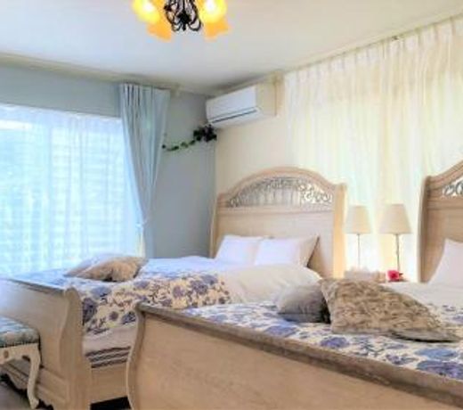 Rose Terrace Bise