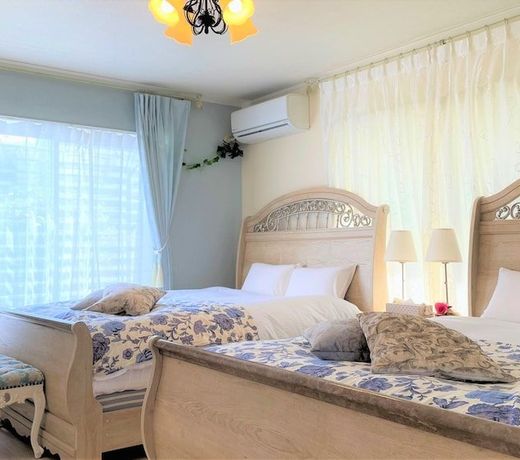 Rose Terrace Bise