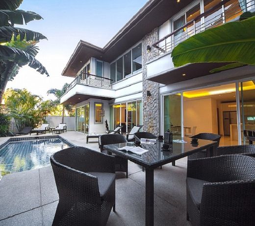 VILLA CHELONI 3 BEDROOMS