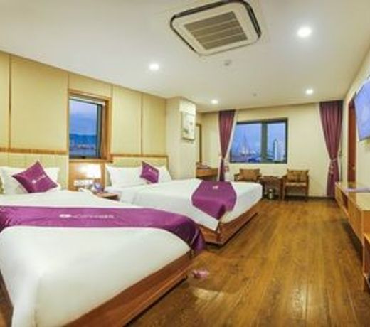 Lavender Riverside Hotel
