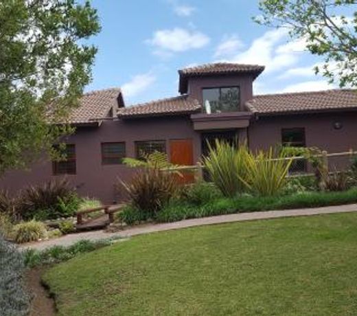 Kaya Cabhozi at 306-on-HeightsRoad