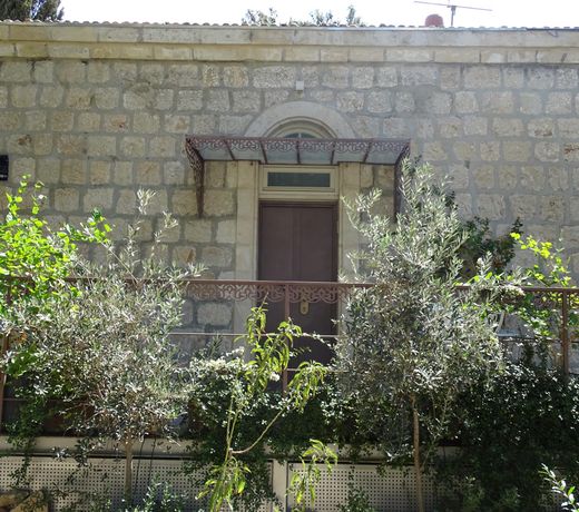 Best Location Historic Boutique Apartment