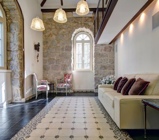 Best Location Historic Boutique Apartment
