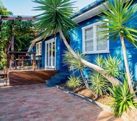 Frankies Beach House