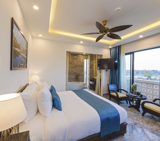 Cilantro Villa