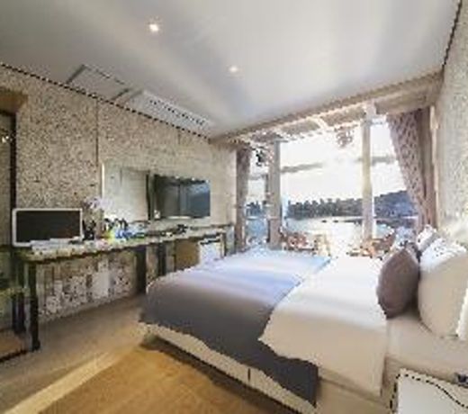 Hotel Marineview