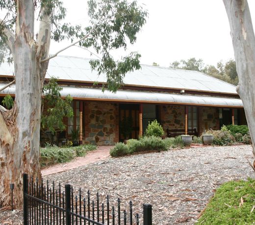 Marananga Cottages