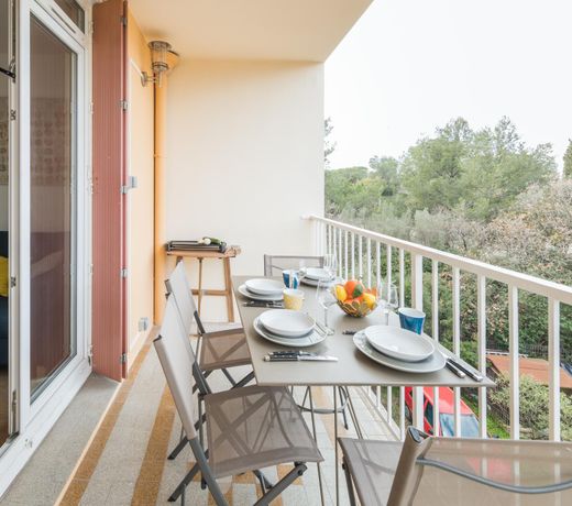 Apart "LES ELFES" T2 - 3*** - 200 m from the beach