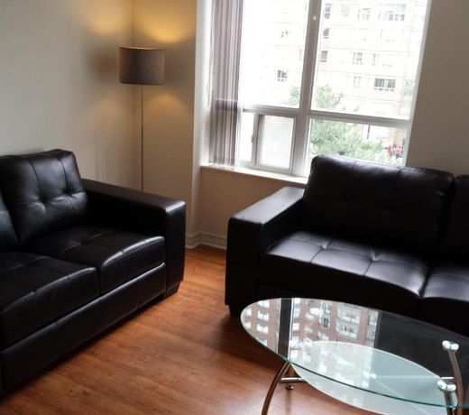 2 Bedroom 1 Bathroom Prime Location in Mississauga