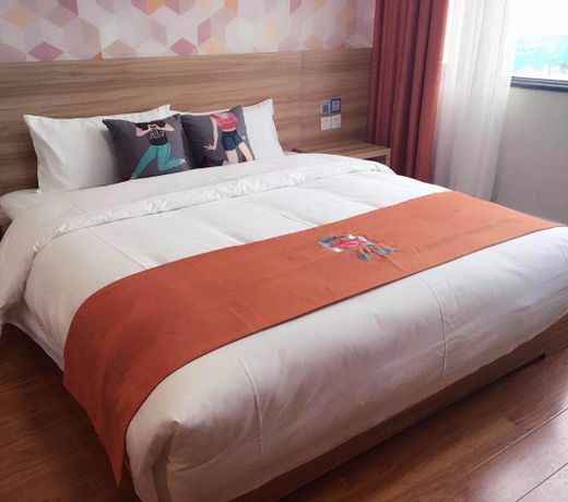 Pai Hotel Guiyang Railway Station