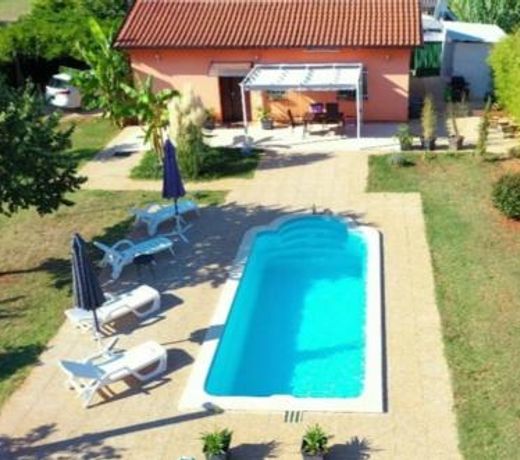 Villa Chiara with Private Pool and garden
