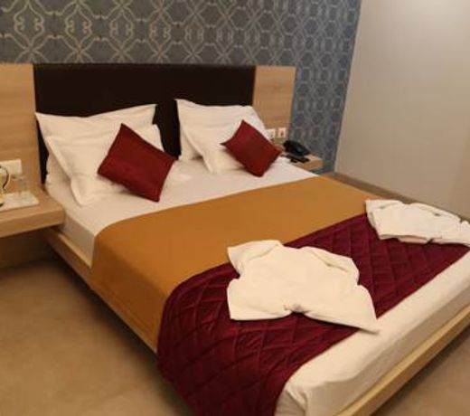 The Palm Residency- Ariyanoor