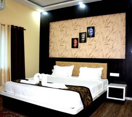 Mariya International Hotel