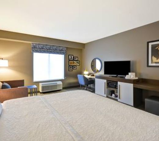 Hampton Inn Livonia Detroit
