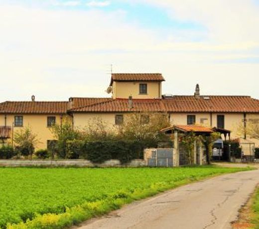 Mina House