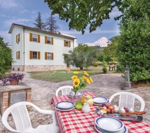 Awesome home in Spoleto -PG- with 3 Bedrooms and WiFi
