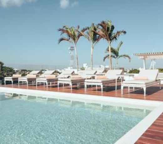 Antera Hotel & Residences