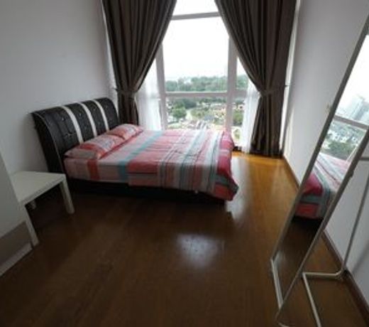 3R2B Seaview Condo