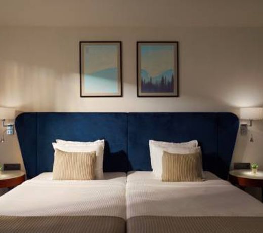 Astor Garden Hotel
