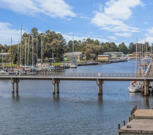 The Moorings