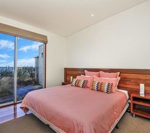 Hearns Beachside Villa 9