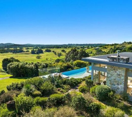 A PERFECT STAY - The Springs